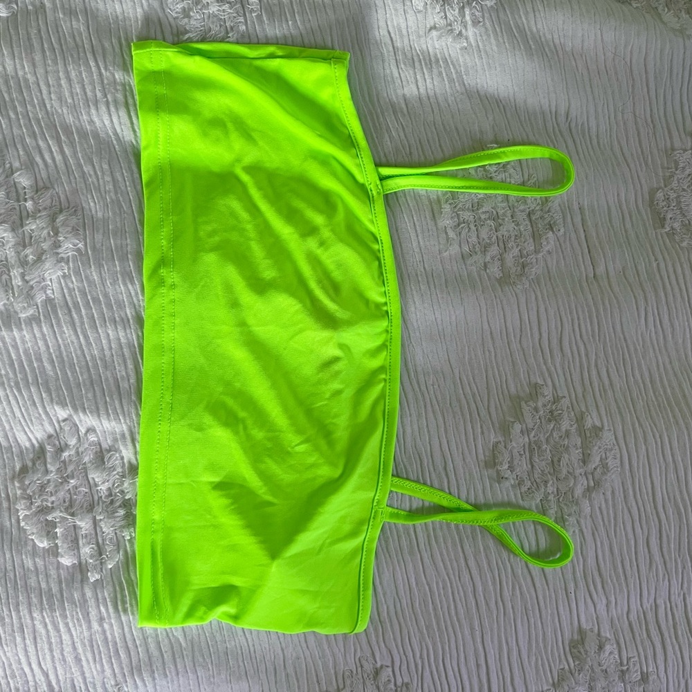 Neons green crop top